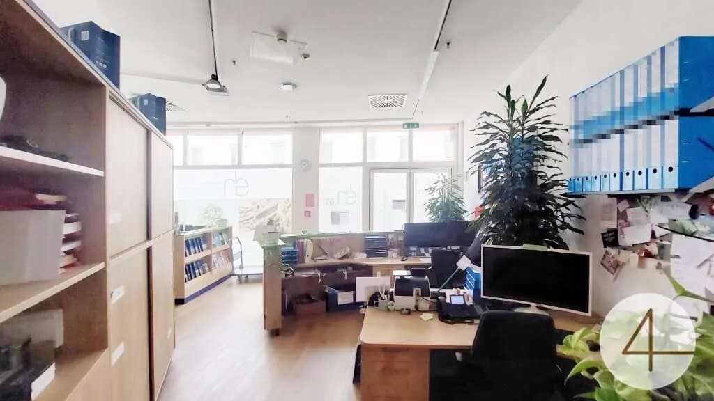 Gewerbeimmobilie mieten in Sankt Pölten – 76 m², € 912 – Bild 7 von 9