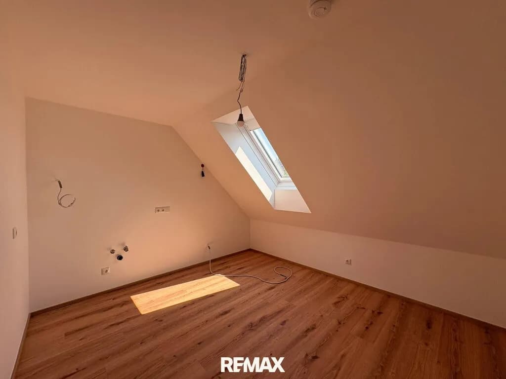3-Zimmer-Wohnung mieten in Gmunden – 74 m², € 849 – Bild 2 von 7