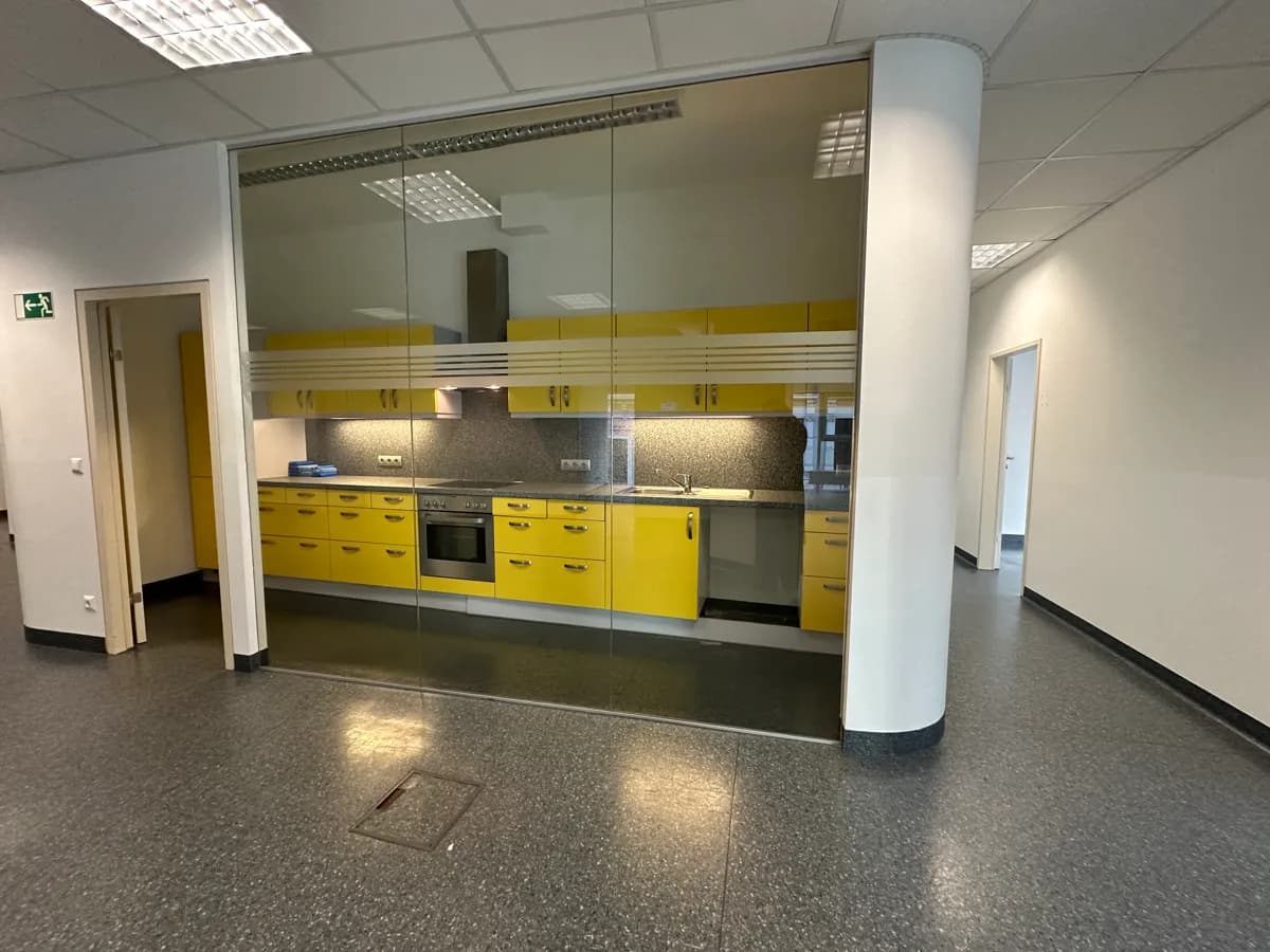 Gewerbeimmobilie mieten in Wien – 144 m², € 16 – Bild 8 von 12