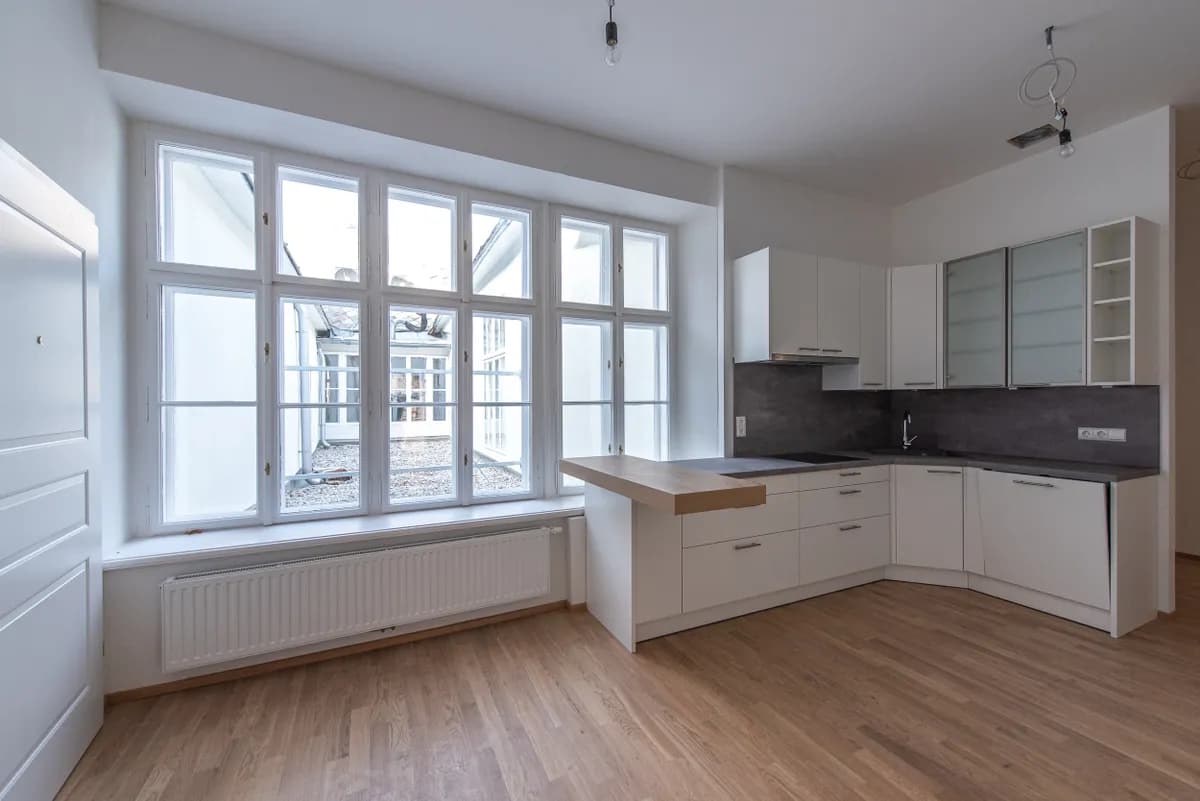 4-Zimmer-Gewerbeimmobilie mieten in Mödling – 99 m², € 1.965 – Bild 2 von 16