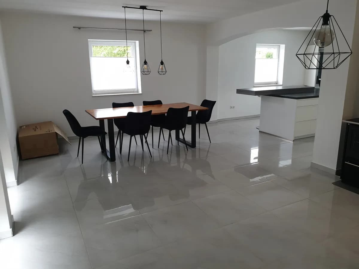 4-Zimmer-Wohnung mieten in Vöcklabruck – 180 m², € 1.500 – Bild 17 von 31