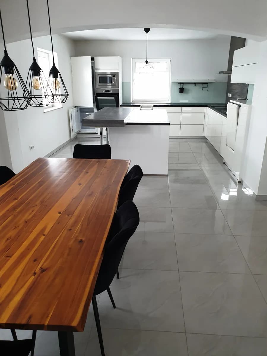 4-Zimmer-Wohnung mieten in Vöcklabruck – 180 m², € 1.500 – Bild 18 von 31