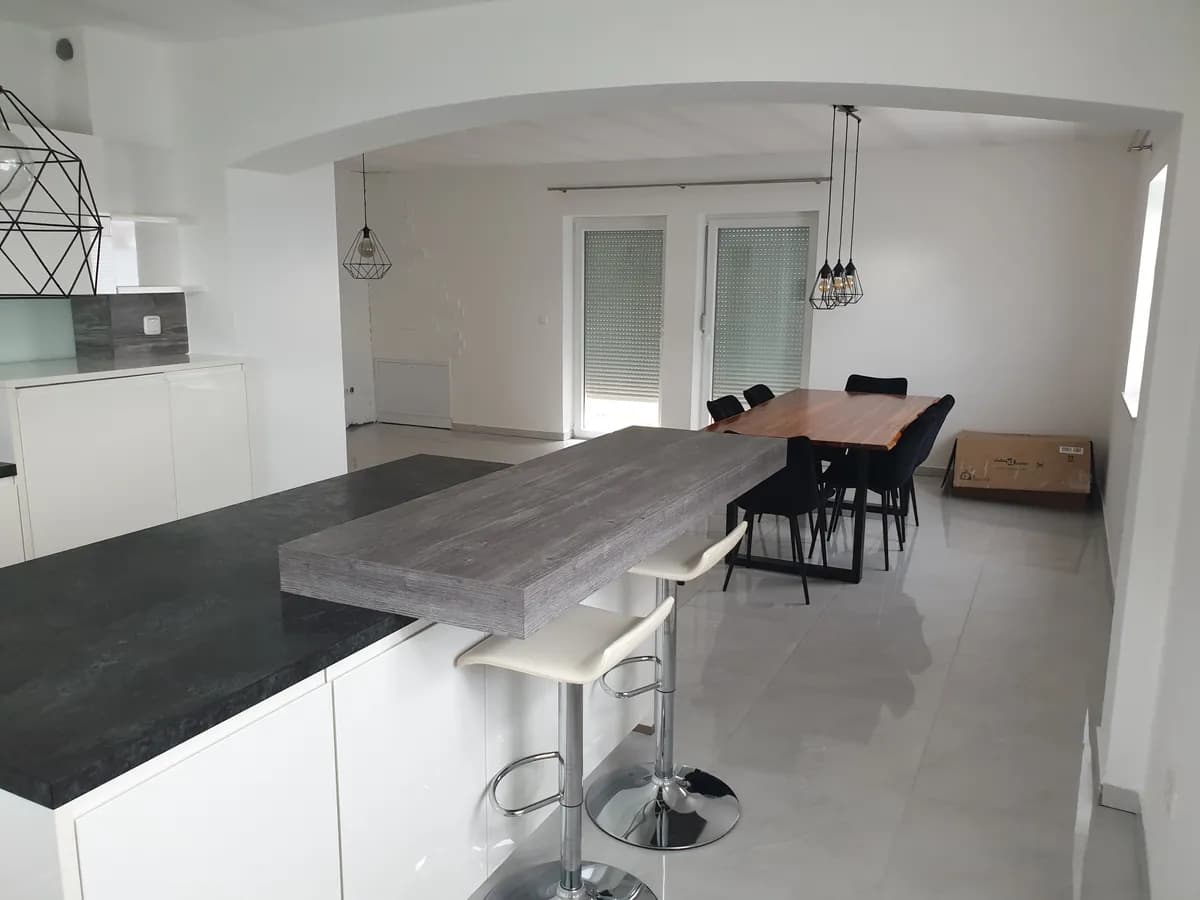 4-Zimmer-Wohnung mieten in Vöcklabruck – 180 m², € 1.500 – Bild 23 von 31