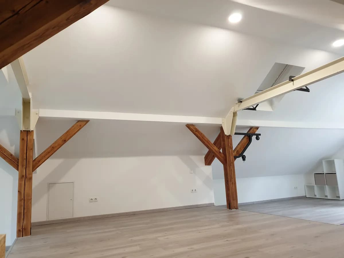 4-Zimmer-Wohnung mieten in Vöcklabruck – 180 m², € 1.500 – Bild 28 von 31
