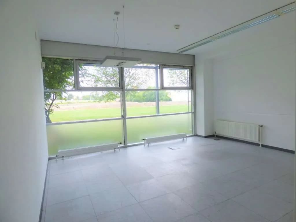 Gewerbeimmobilie mieten in Wien – 241 m², € 10 – Bild 9 von 10