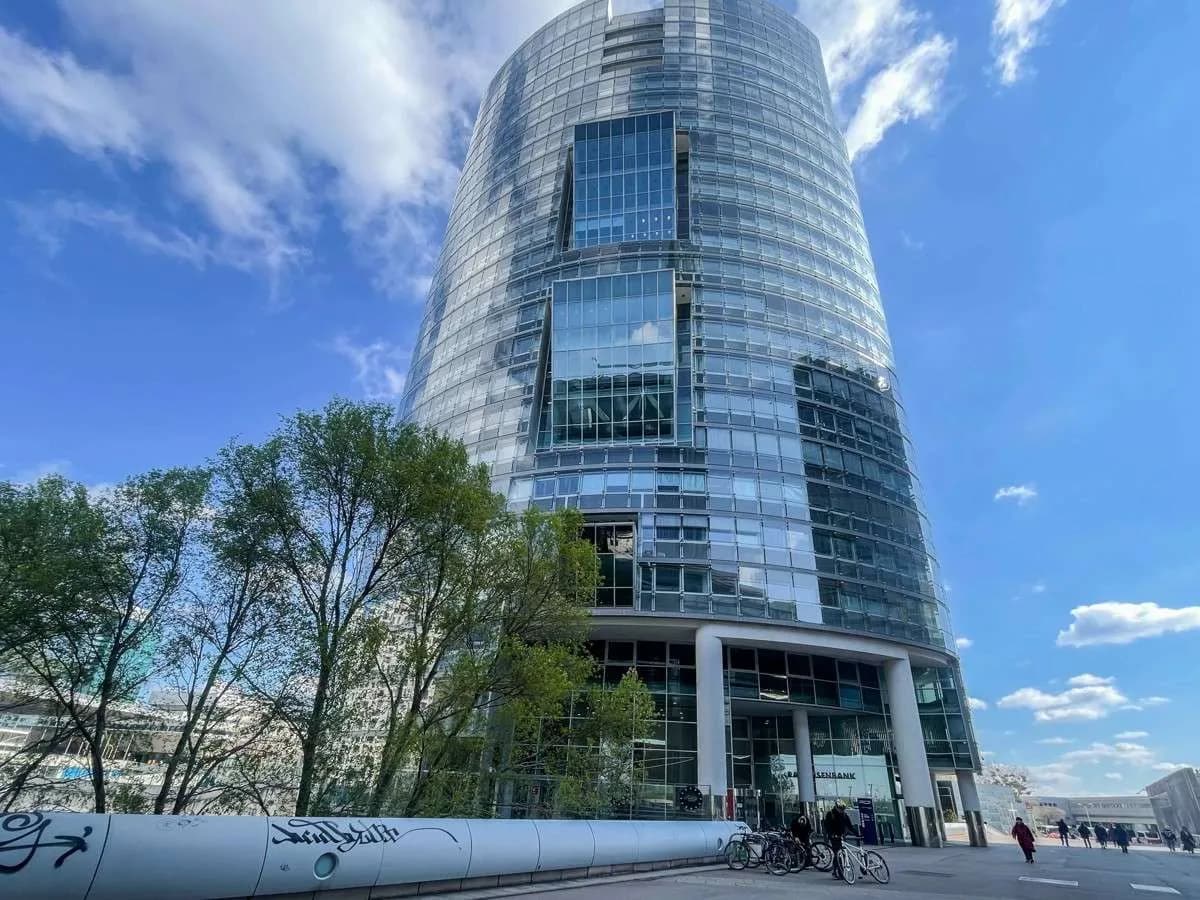 Gewerbeimmobilie mieten in Wien – 339 m², € 13