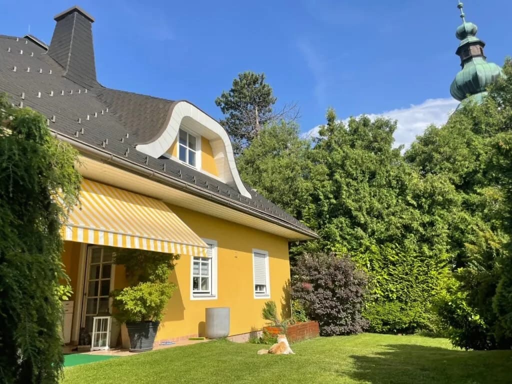 6-Zimmer-Haus mieten in Villach – 210 m², € 2.450 – Bild 1 von 23