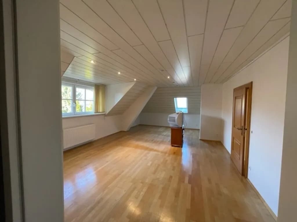6-Zimmer-Haus mieten in Villach – 210 m², € 2.450 – Bild 8 von 23