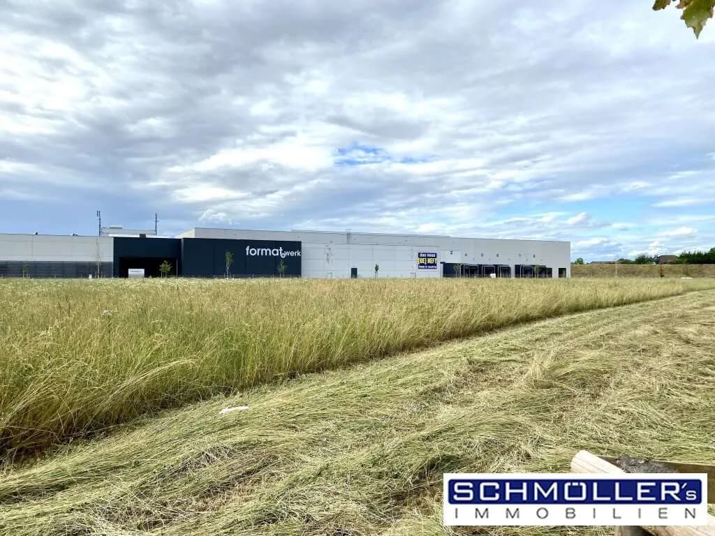 Immobilie mieten in Wels – 10 000 m² – Bild 2 von 3