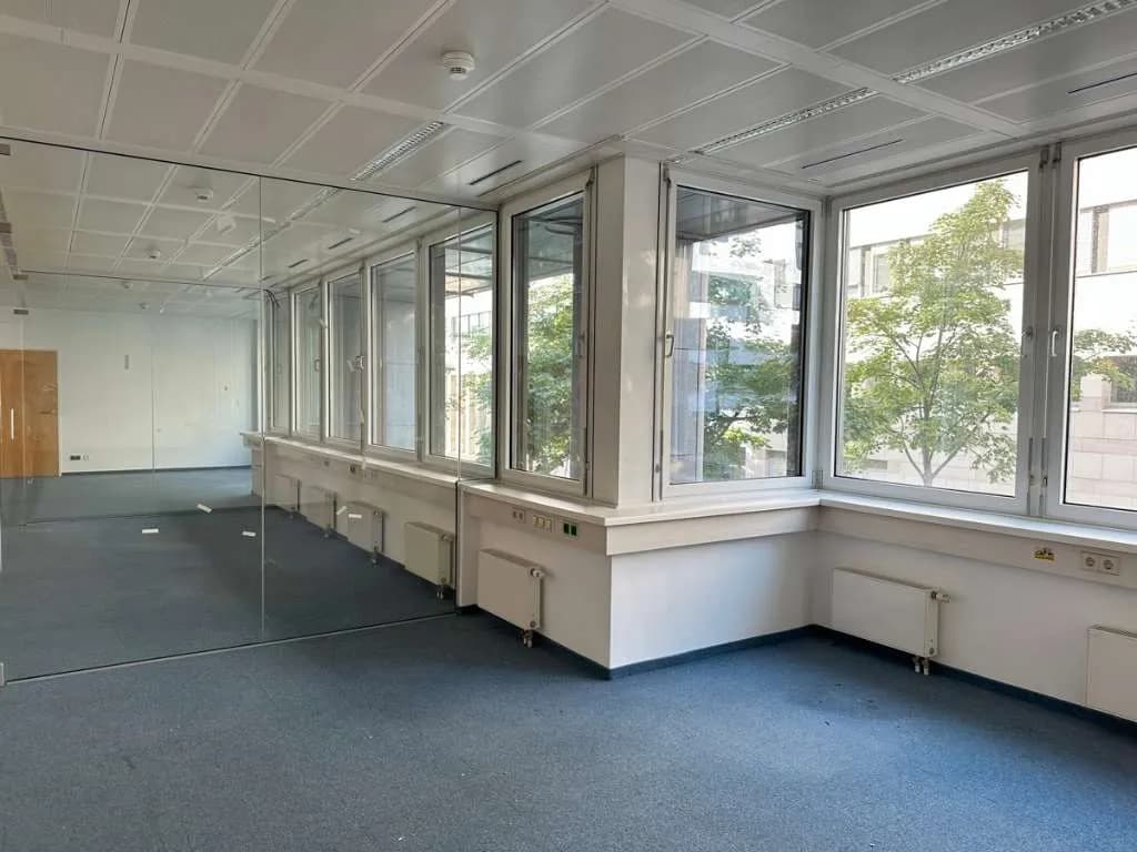 Gewerbeimmobilie mieten in Wien – 980 m², € 16 – Bild 4 von 6