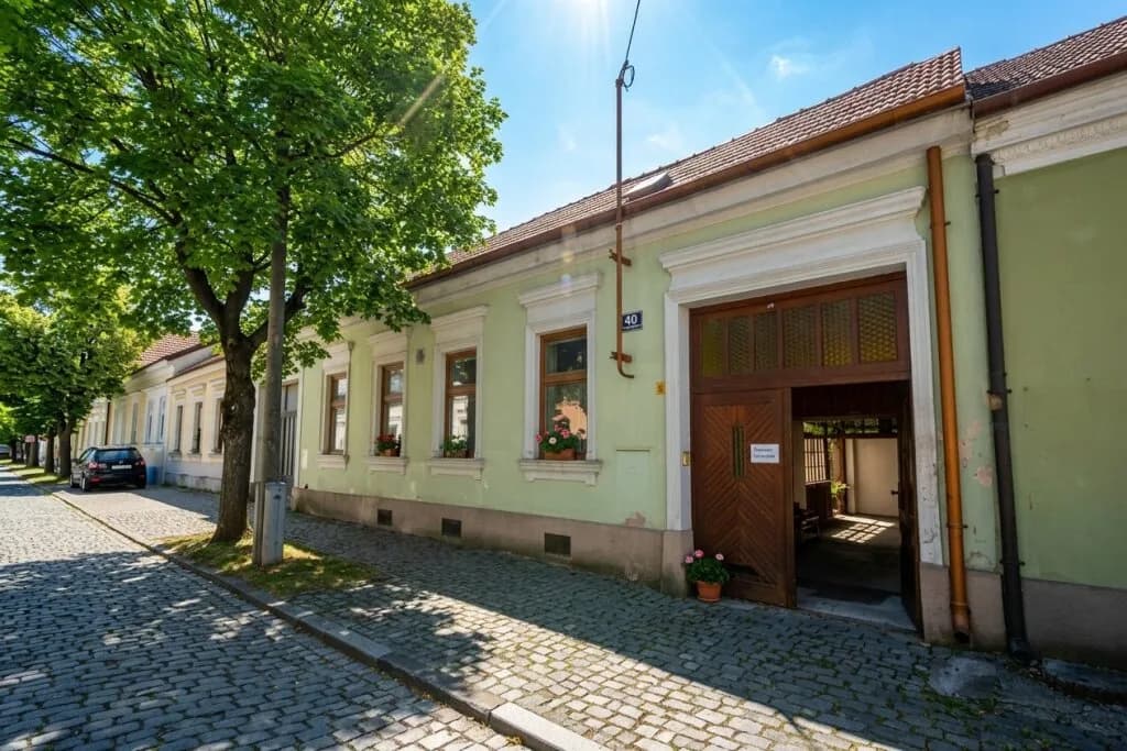 Haus kaufen in Wien – 600 m², € 795.000