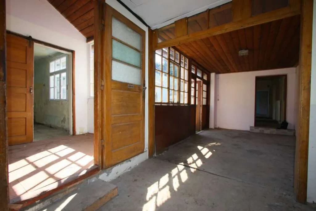 Haus kaufen in Wien – 600 m², € 795.000 – Bild 3 von 3