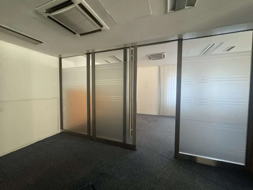 Gewerbeimmobilie mieten in Vöcklabruck – 200 m², € 2.700 – Bild 4 von 15