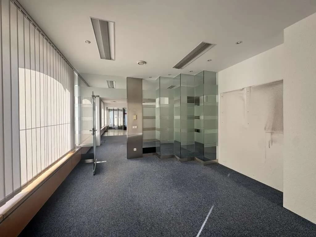Gewerbeimmobilie mieten in Vöcklabruck – 200 m², € 2.700 – Bild 5 von 15