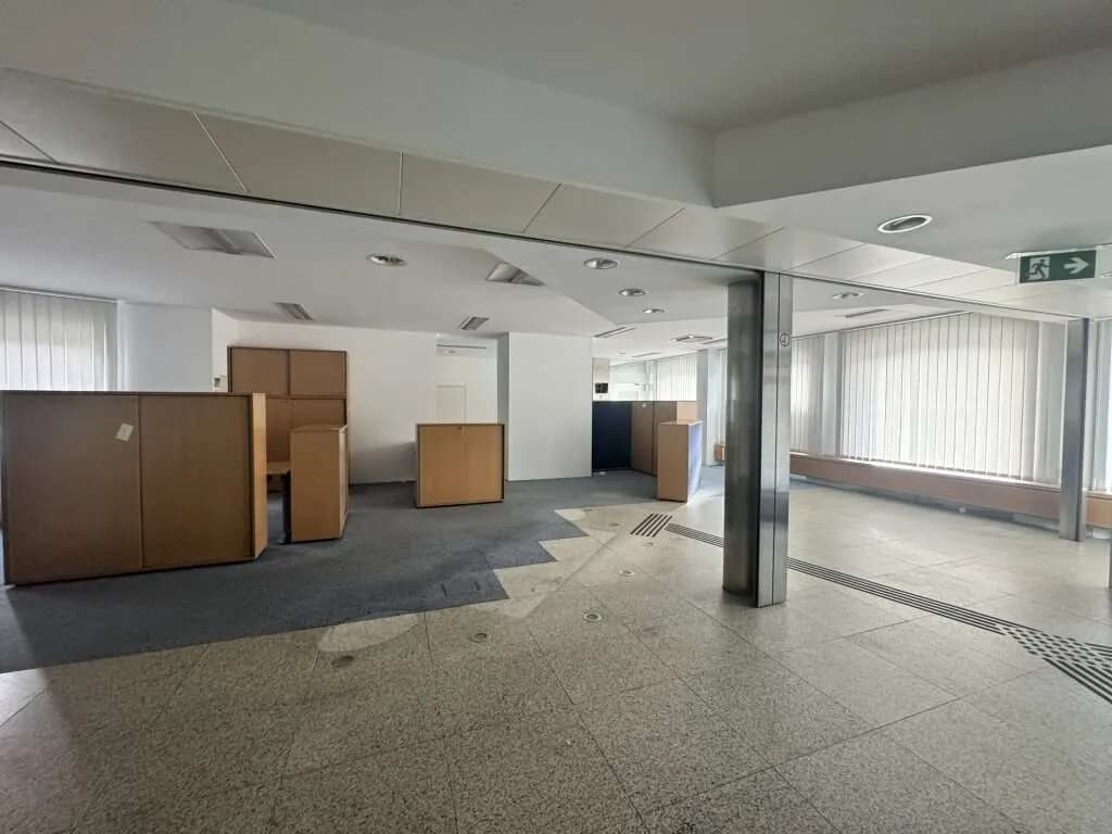 Gewerbeimmobilie mieten in Vöcklabruck – 200 m², € 2.700 – Bild 9 von 15