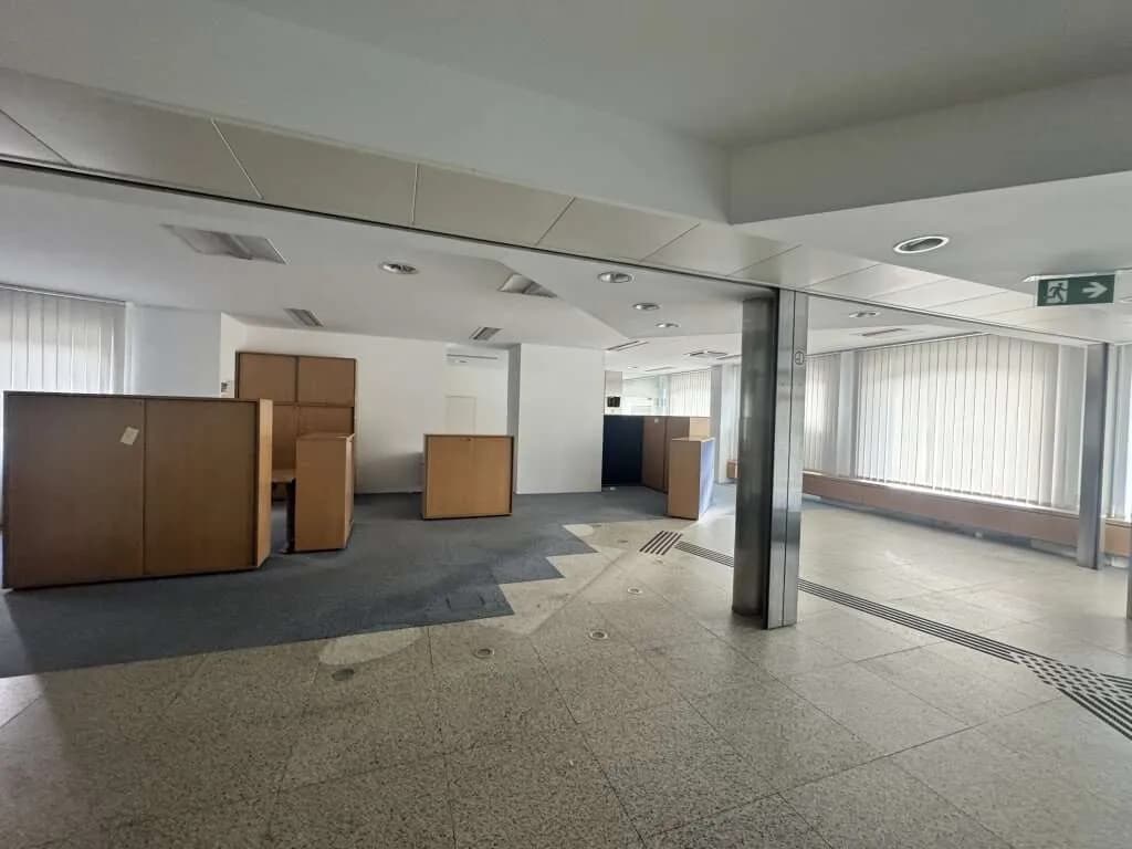 Gewerbeimmobilie mieten in Vöcklabruck – 200 m², € 2.700 – Bild 11 von 15
