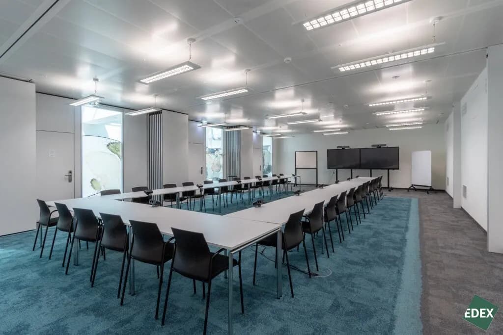 Gewerbeimmobilie mieten in Wien – 2 400 m², € 22 – Bild 2 von 21