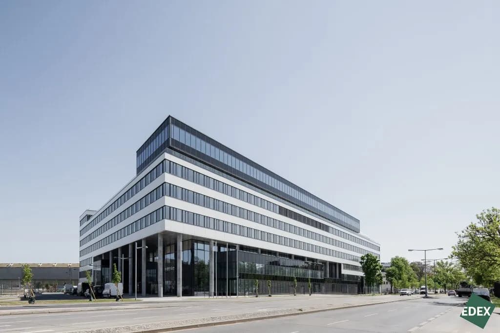 Gewerbeimmobilie mieten in Wien – 2 400 m², € 22 – Bild 12 von 21