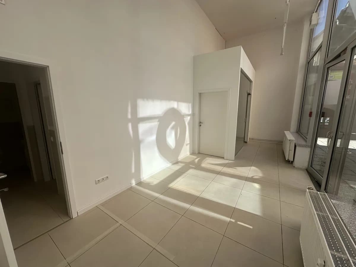 2-Zimmer-Gewerbeimmobilie mieten in Steyr – 50 m², € 610 – Bild 7 von 13