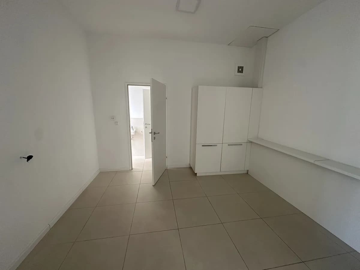 2-Zimmer-Gewerbeimmobilie mieten in Steyr – 50 m², € 610 – Bild 9 von 13