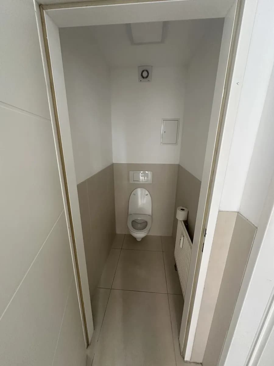 2-Zimmer-Gewerbeimmobilie mieten in Steyr – 50 m², € 610 – Bild 11 von 13