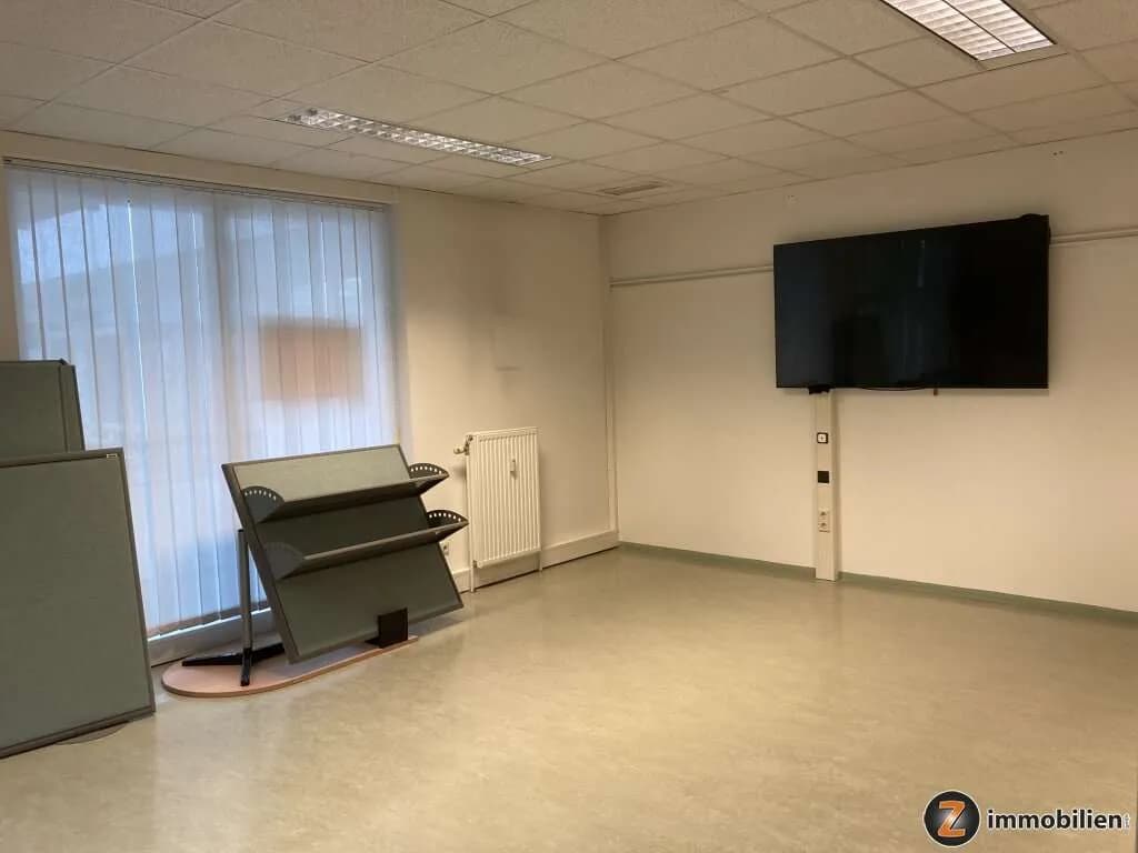 4-Zimmer-Gewerbeimmobilie mieten in Oberwart – 185 m², € 2.179 – Bild 9 von 15