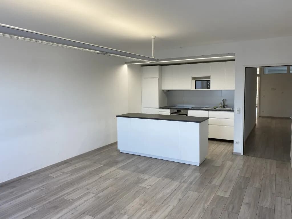 7-Zimmer-Gewerbeimmobilie mieten in Linz – 284 m², € 3.827 – Bild 5 von 26