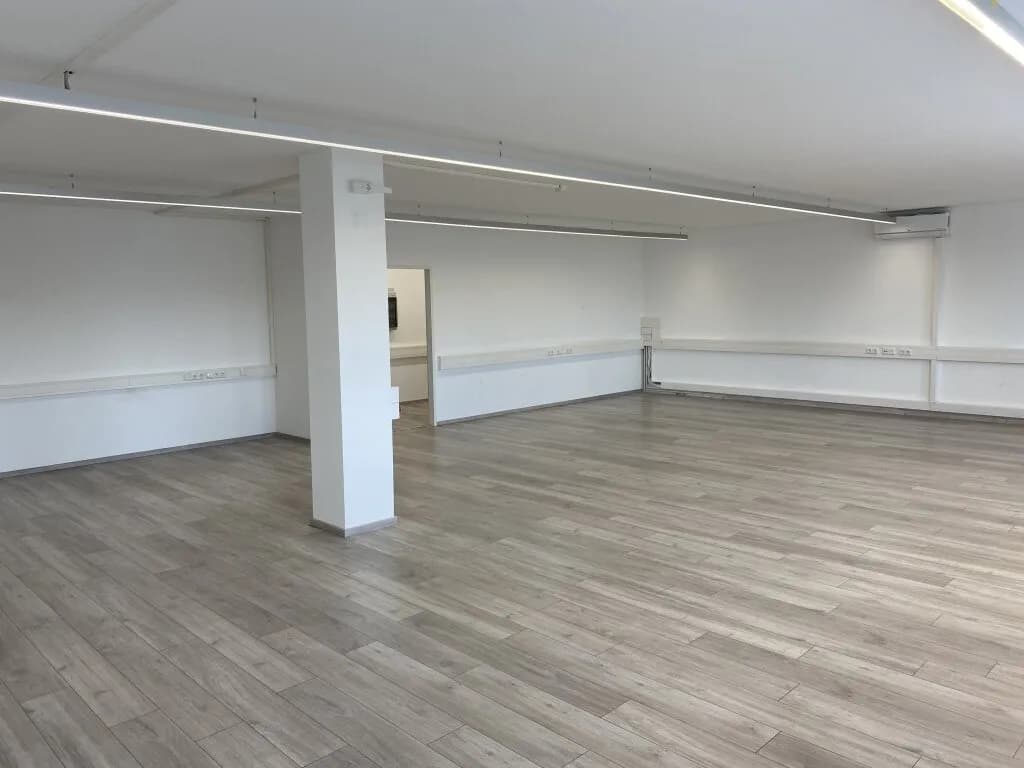 7-Zimmer-Gewerbeimmobilie mieten in Linz – 284 m², € 3.827 – Bild 10 von 26