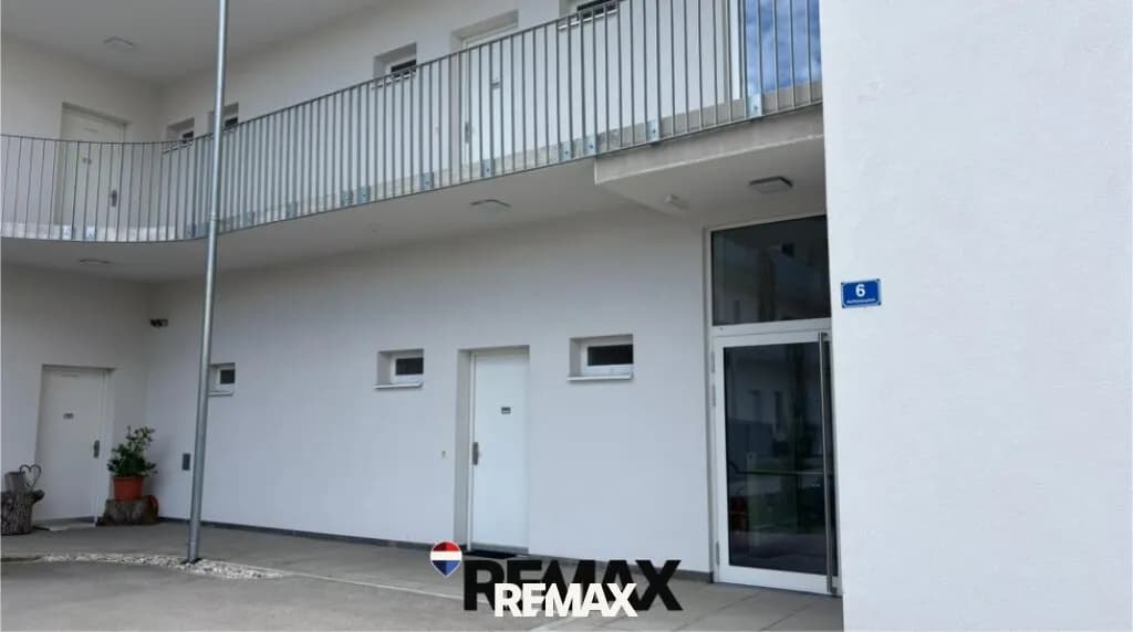 2-Zimmer-Wohnung mieten in Gmunden – 49 m², € 787 – Bild 2 von 13
