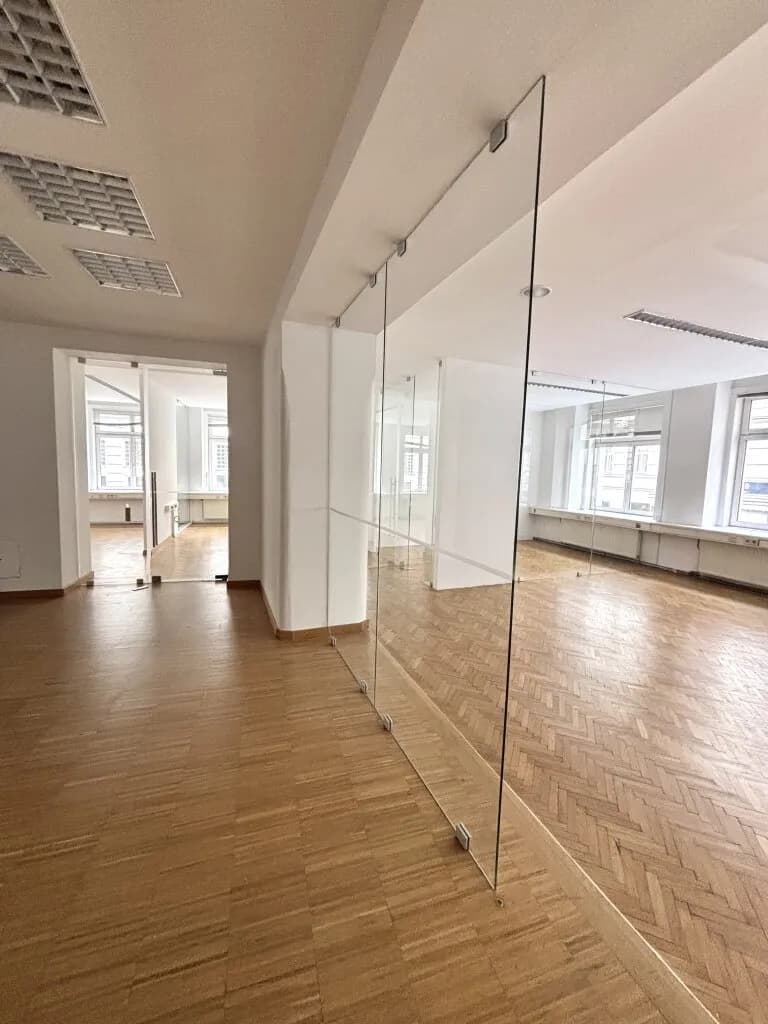 Gewerbeimmobilie mieten in Wien – 316 m², € 7.053 – Bild 11 von 17