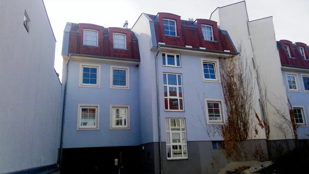 2-Zimmer-Wohnung mieten in Neunkirchen – 48,08 m², € 523