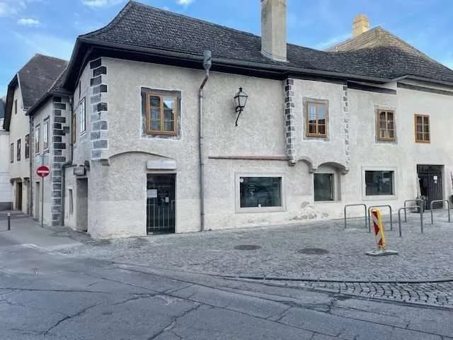2-Zimmer-Gewerbeimmobilie mieten in Krems an der Donau – 97 m², € 1.843
