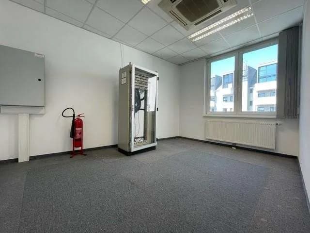Gewerbeimmobilie mieten in Linz – 327 m², € 2.169 – Bild 8 von 13