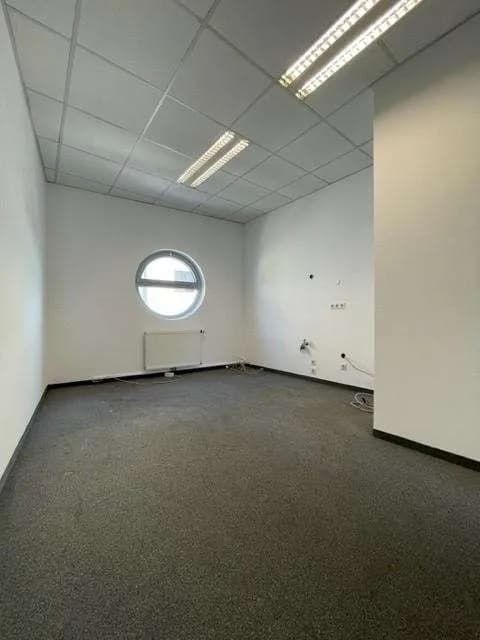 Gewerbeimmobilie mieten in Linz – 327 m², € 2.169 – Bild 9 von 13