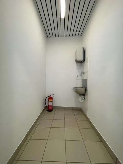 Gewerbeimmobilie mieten in Linz – 327 m², € 2.169 – Bild 12 von 13