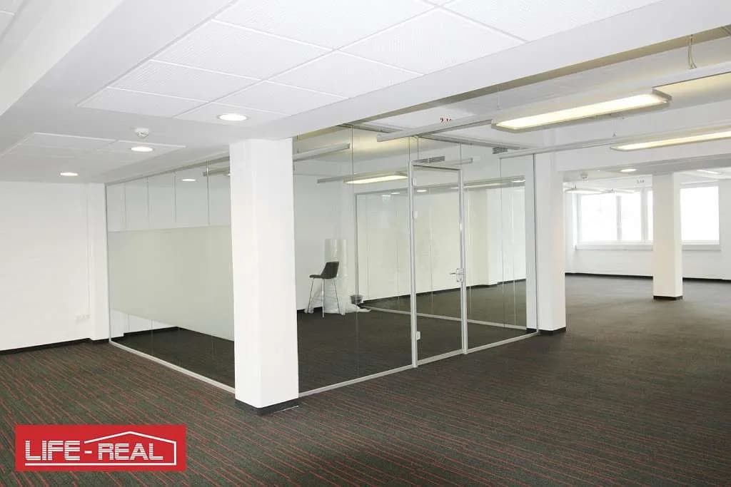 1-Zimmer-Gewerbeimmobilie mieten in Linz – 35 m², € 620 – Bild 1 von 6