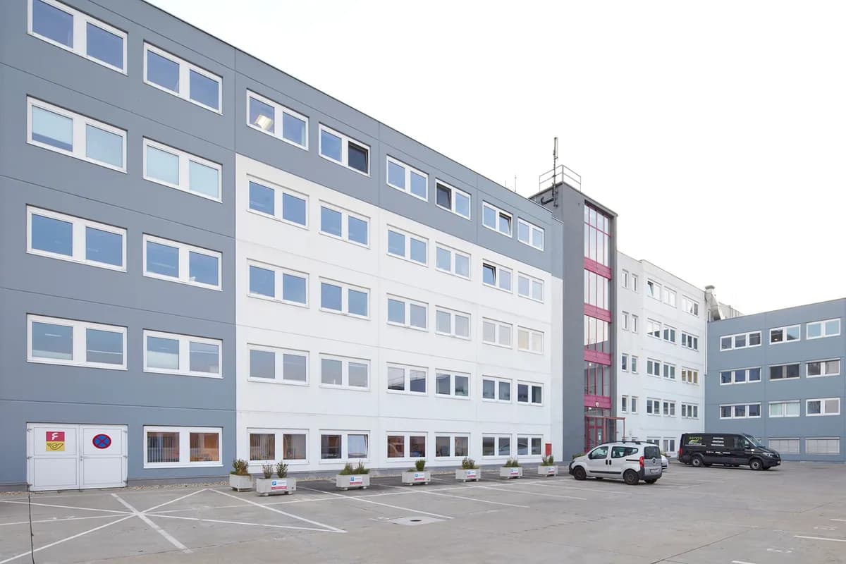 Gewerbeimmobilie mieten in Mödling – 55 m², € 696 – Bild 1 von 4