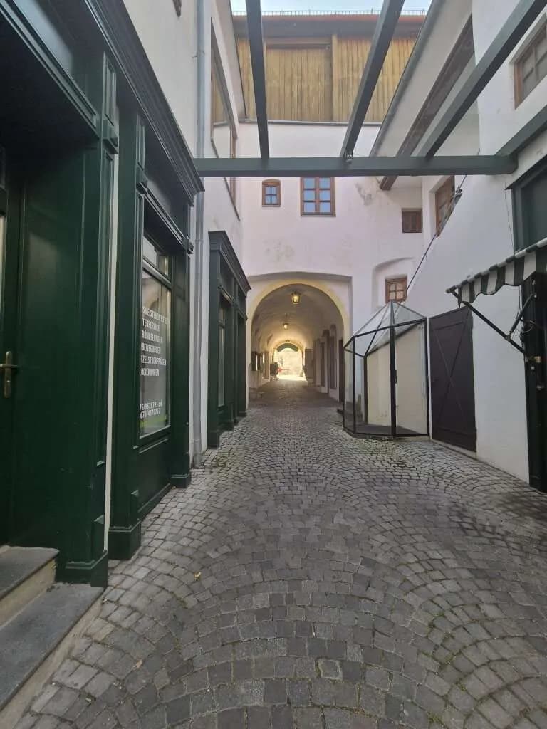 Gewerbeimmobilie mieten in Neunkirchen – 34 m², € 416 – Bild 2 von 12
