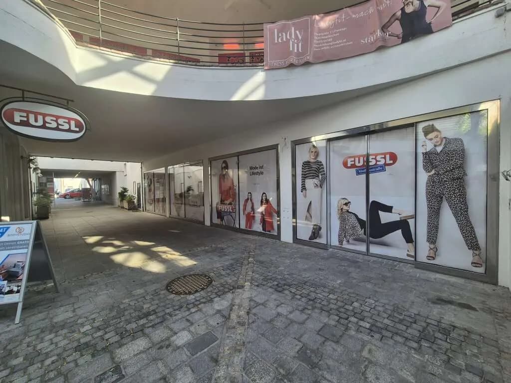 2-Zimmer-Gewerbeimmobilie mieten in Neunkirchen – 295 m², € 3.542 – Bild 8 von 9