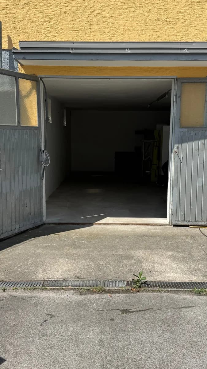 Immobilie mieten in Salzburg-Umgebung – 30 m², € 300 – Bild 2 von 4