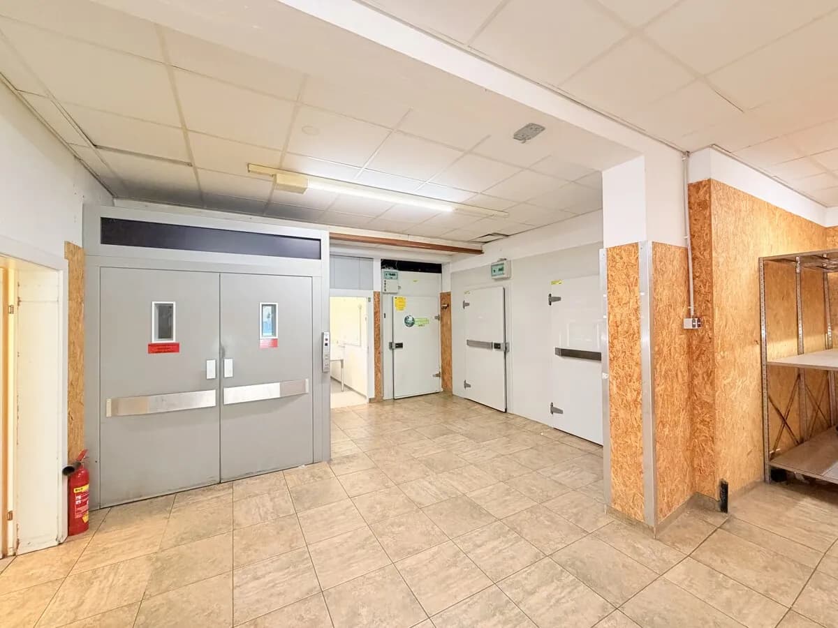 Gewerbeimmobilie mieten in Sankt Veit an der Glan – 903 m², € 5.189 – Bild 5 von 16