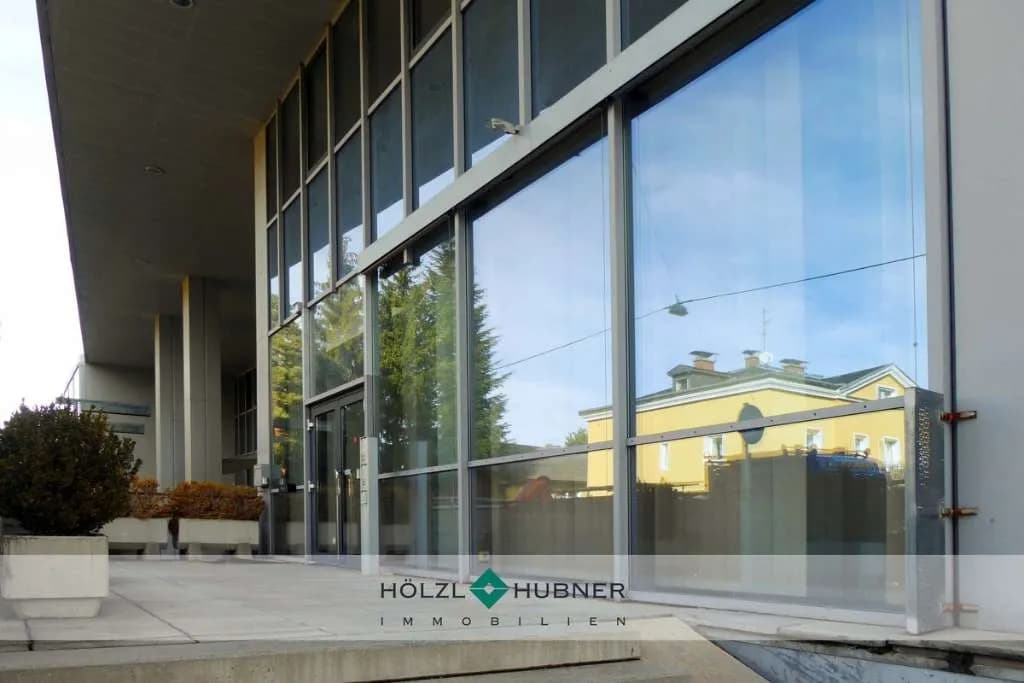 Gewerbeimmobilie mieten in Salzburg Stadt – 793 m² – Bild 1 von 4