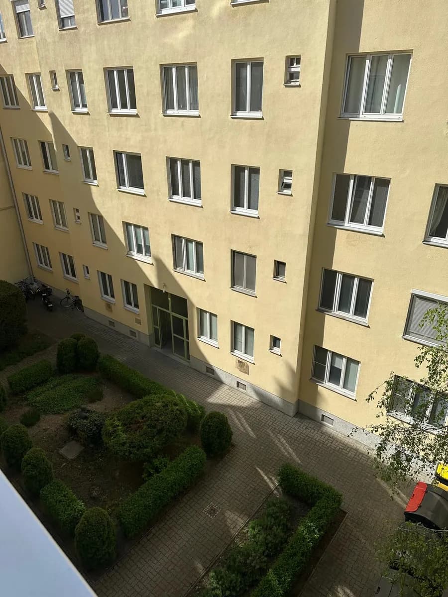 1-Zimmer-Wohnung kaufen in Baden – 28 m², € 129.000 – Bild 2 von 8