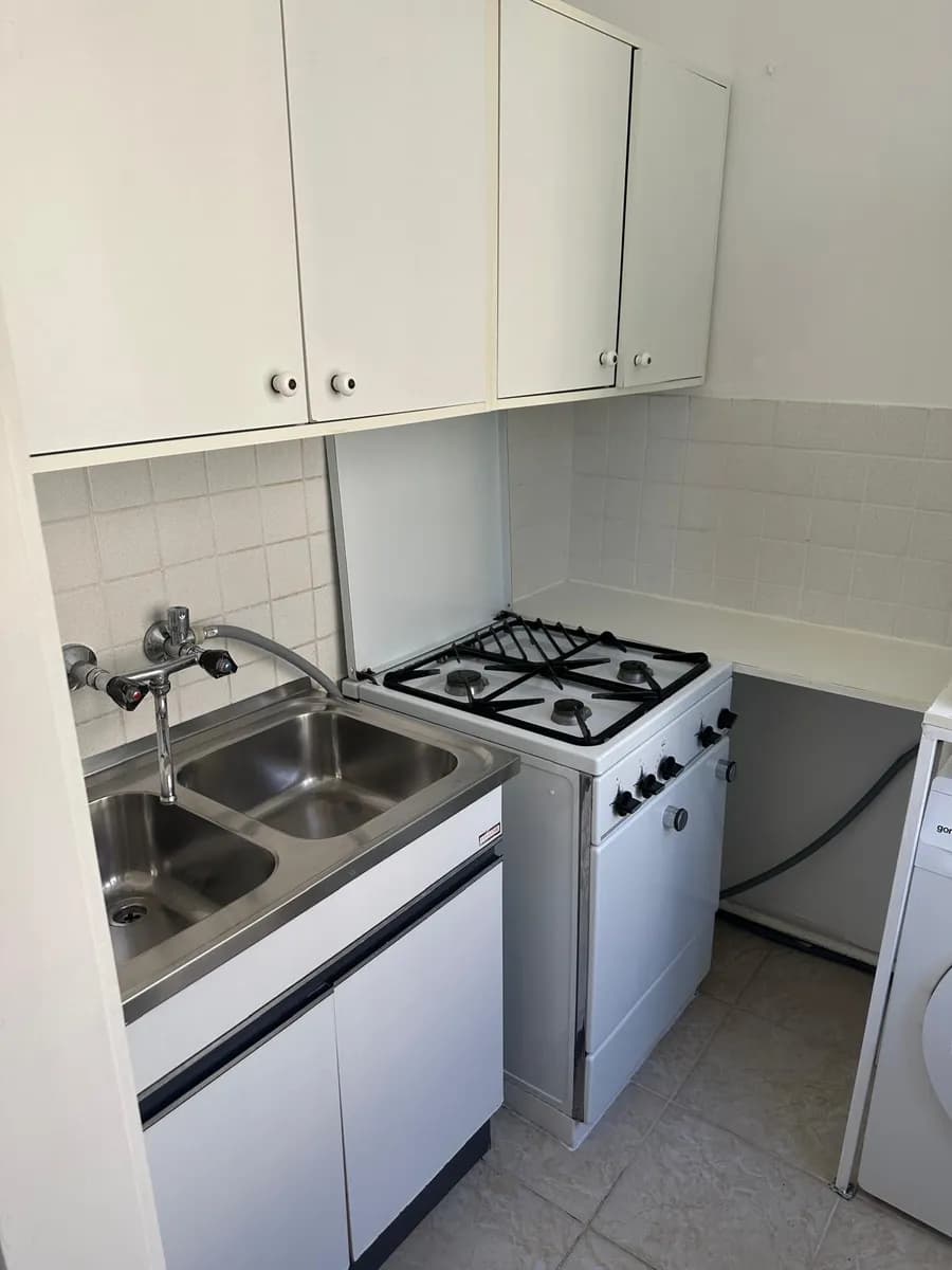 1-Zimmer-Wohnung kaufen in Baden – 28 m², € 129.000 – Bild 6 von 8