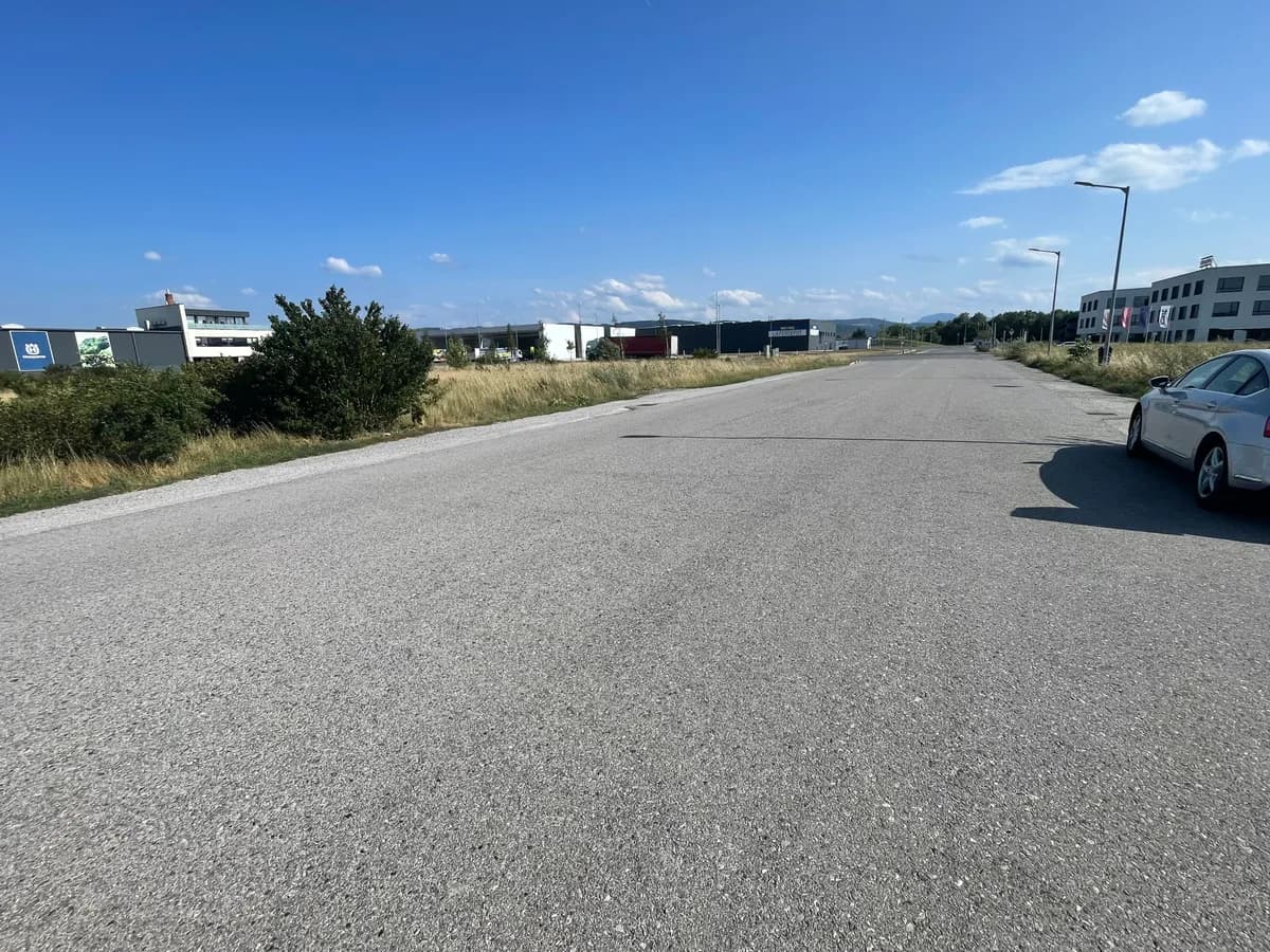 Immobilie kaufen in Sankt Pölten – 16 787 m², € 2.853.000 – Bild 2 von 7