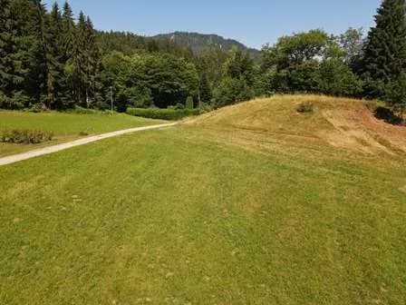 Grundstück kaufen in Klagenfurt Land – 6 136 m², € 245.000 – Bild 2 von 4