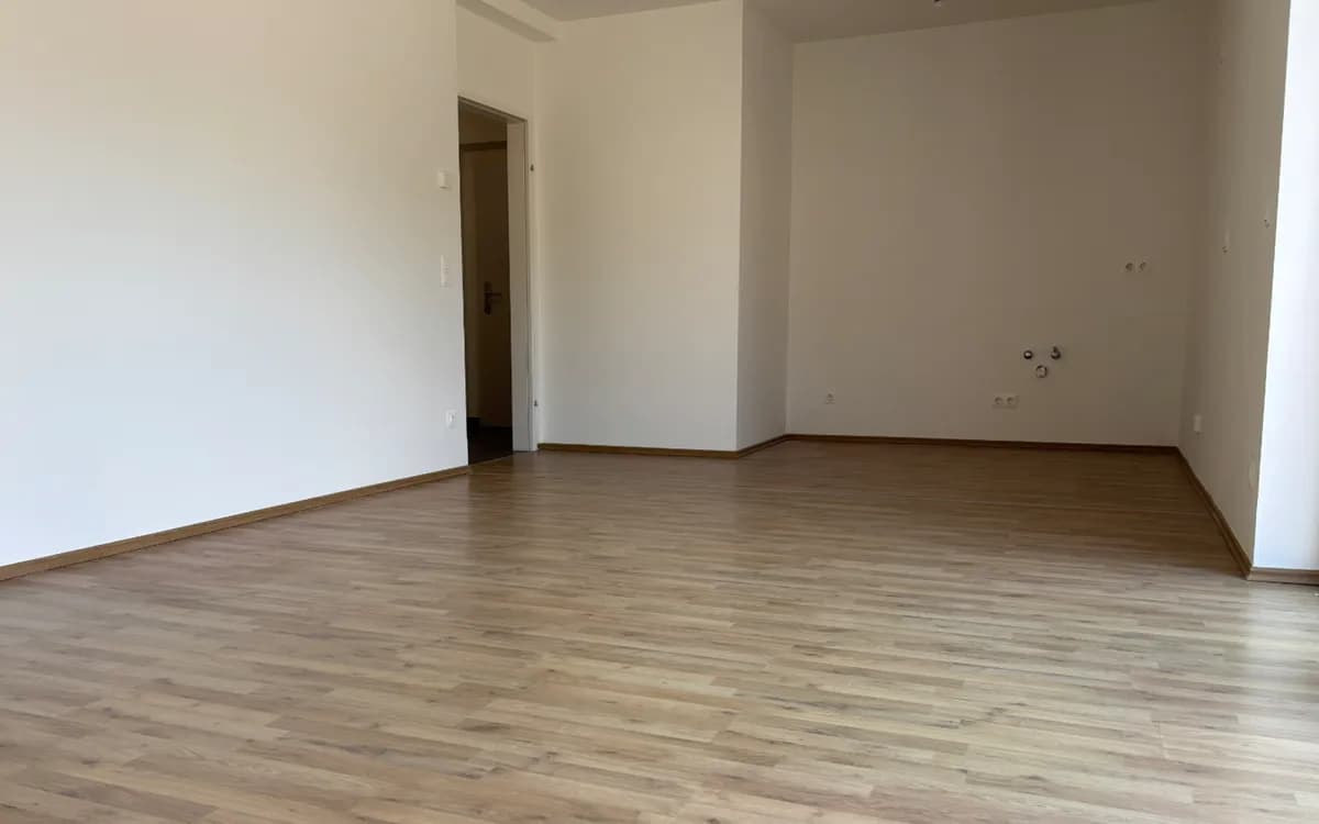 2-Zimmer-Wohnung mieten in Neunkirchen – 53,35 m², € 515 – Bild 4 von 4