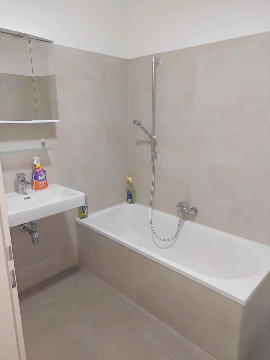 3-Zimmer-Wohnung mieten in Bruck an der Leitha – 53 m², € 1.147