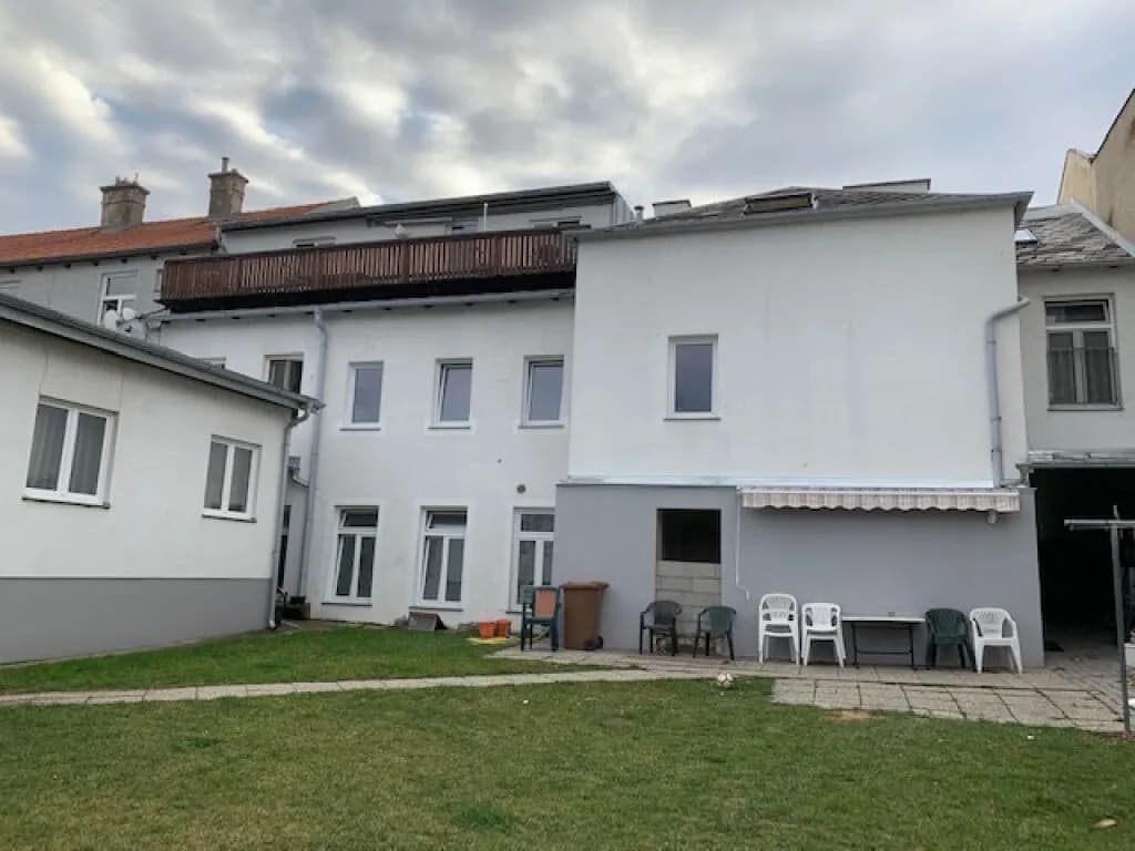 Gewerbeimmobilie kaufen in Tulln – 1 260 m², € 2.200.000