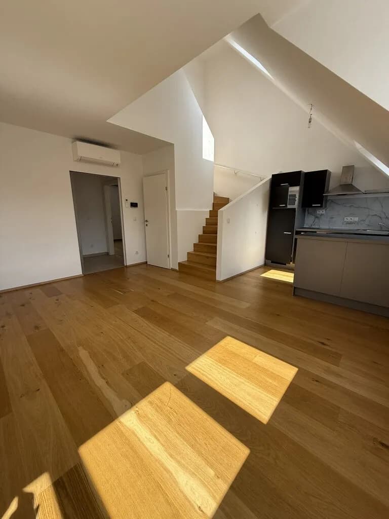 4-Zimmer-Wohnung mieten in Wien – 100 m², € 2.249 – Bild 2 von 19
